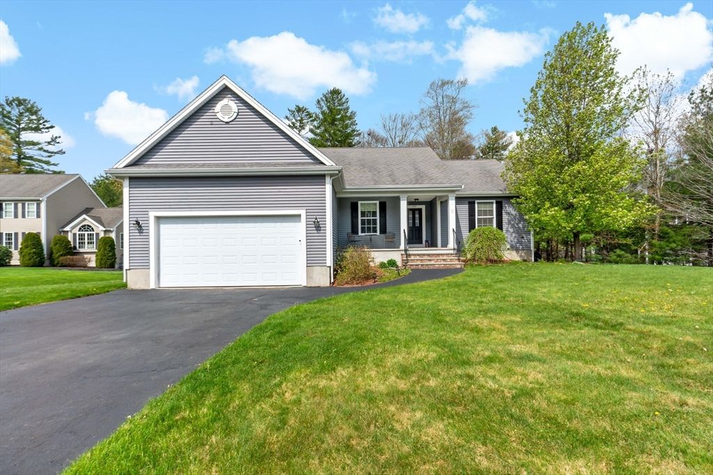 195 Alanita Dr, Taunton, MA 02780