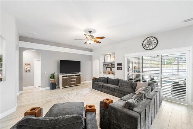 6148 NW Densaw Terrace, Port St Lucie, FL 34986