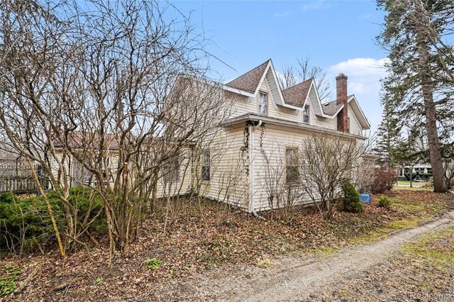 609 Main Street, Fenton, MI 48430