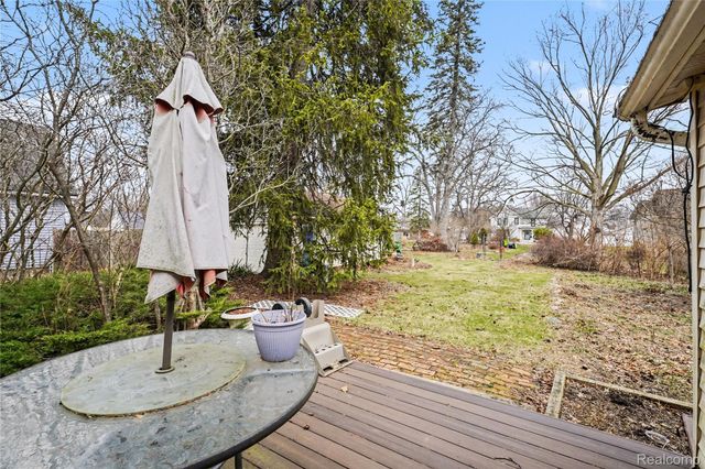 609 Main Street, Fenton, MI 48430