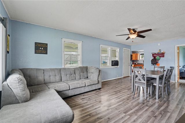 1109 14th Avenue SW, Cedar Rapids, IA 52404