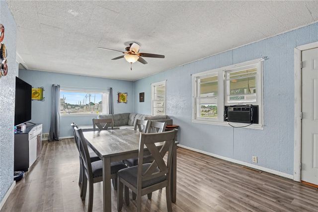 1109 14th Avenue SW, Cedar Rapids, IA 52404