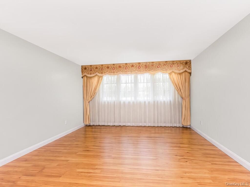 201 Shonnard Terrace, Yonkers, NY 10701 — photo 2