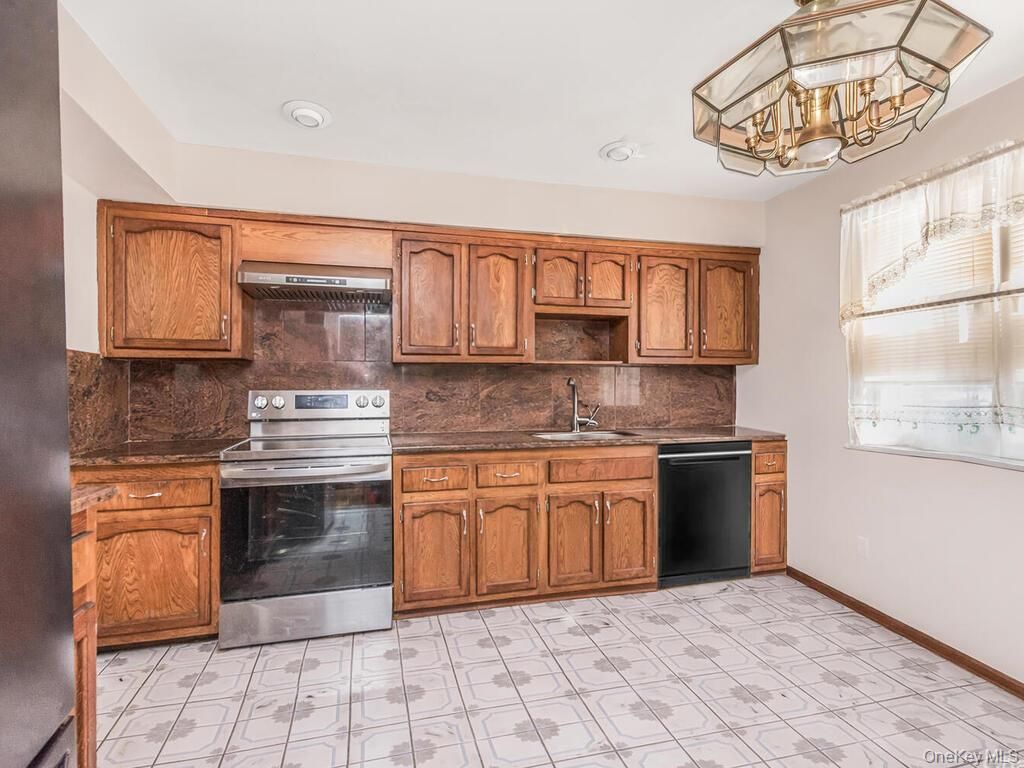 201 Shonnard Terrace, Yonkers, NY 10701 — photo 5