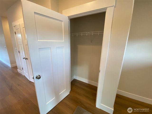 520 Rainbow Way, Kelso, WA 98626