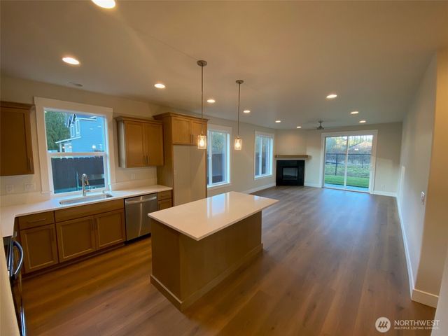 520 Rainbow Way, Kelso, WA 98626