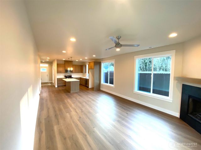 520 Rainbow Way, Kelso, WA 98626