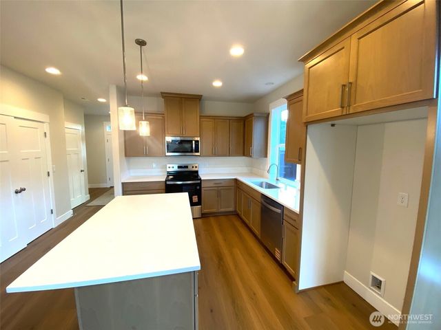 520 Rainbow Way, Kelso, WA 98626