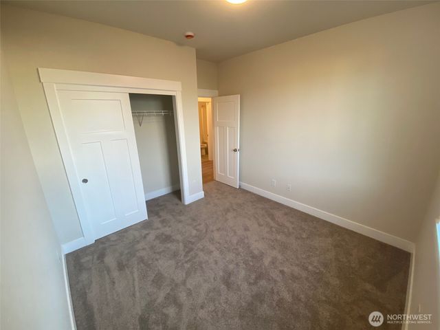 520 Rainbow Way, Kelso, WA 98626