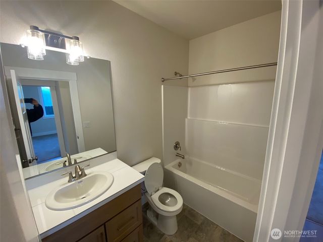 520 Rainbow Way, Kelso, WA 98626