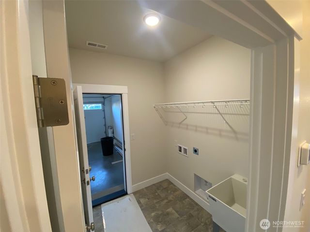 520 Rainbow Way, Kelso, WA 98626