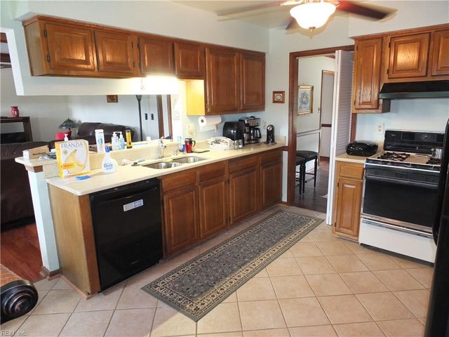 3245 Glastonbury DR, Virginia Beach, VA 23453