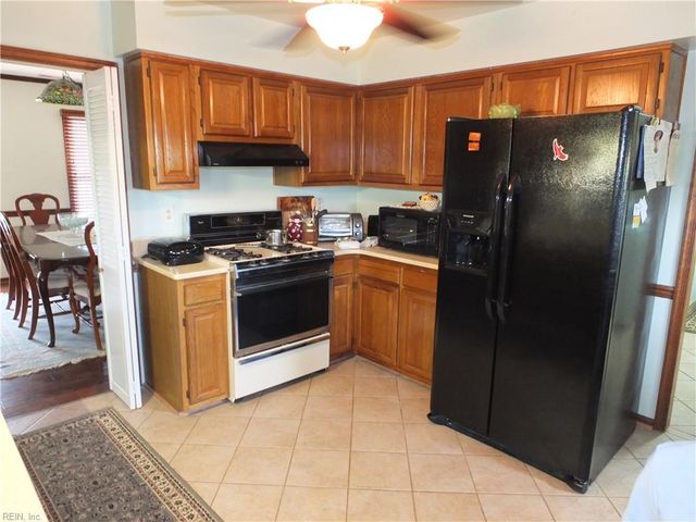 3245 Glastonbury DR, Virginia Beach, VA 23453