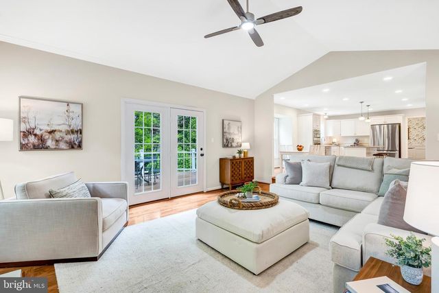 9404 RAVINA CT, Fairfax Station, VA 22039