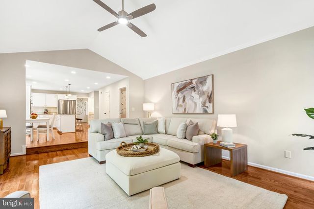 9404 RAVINA CT, Fairfax Station, VA 22039