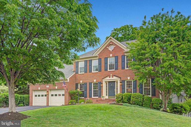9404 RAVINA CT, Fairfax Station, VA 22039