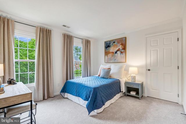 9404 RAVINA CT, Fairfax Station, VA 22039