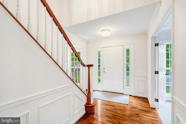 9404 RAVINA CT, Fairfax Station, VA 22039