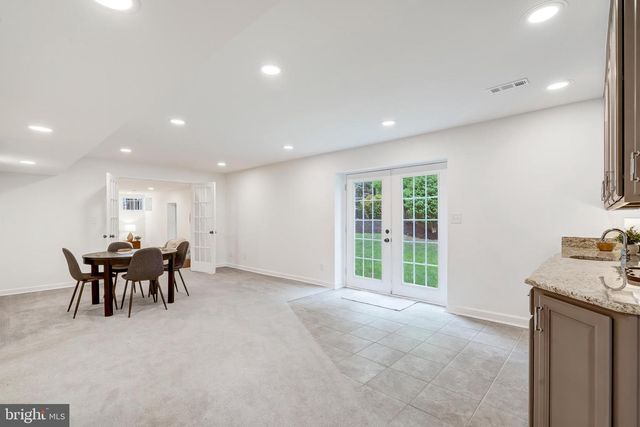 9404 RAVINA CT, Fairfax Station, VA 22039