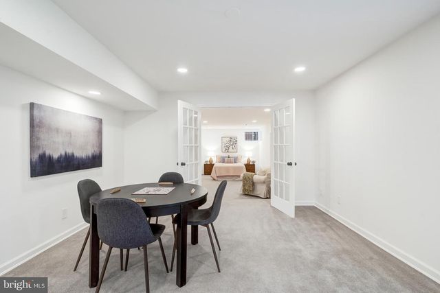 9404 RAVINA CT, Fairfax Station, VA 22039