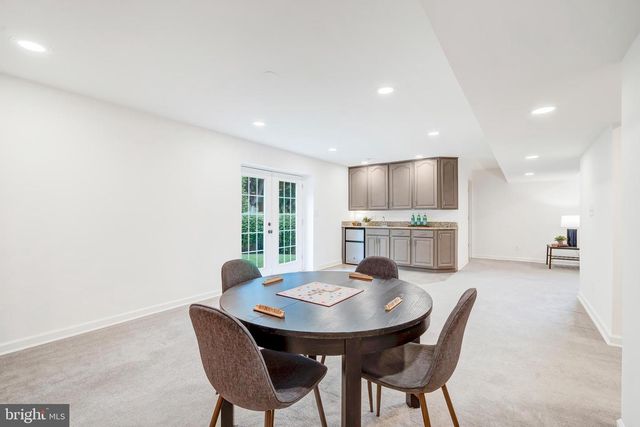 9404 RAVINA CT, Fairfax Station, VA 22039