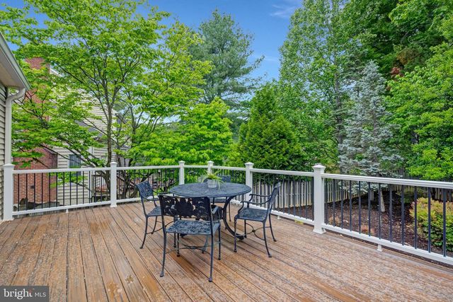 9404 RAVINA CT, Fairfax Station, VA 22039