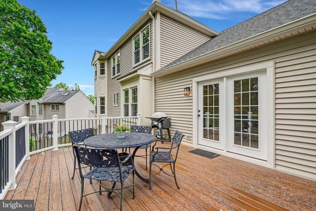 9404 RAVINA CT, Fairfax Station, VA 22039