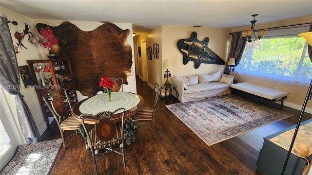 20301 SW 105th Ave, Cutler Bay, FL 33189