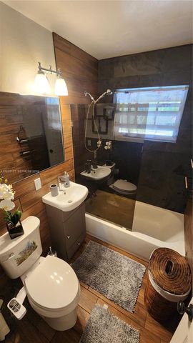 20301 SW 105th Ave, Cutler Bay, FL 33189