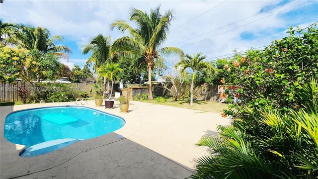 20301 SW 105th Ave, Cutler Bay, FL 33189