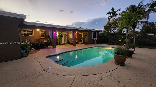 20301 SW 105th Ave, Cutler Bay, FL 33189