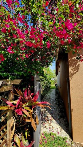 20301 SW 105th Ave, Cutler Bay, FL 33189