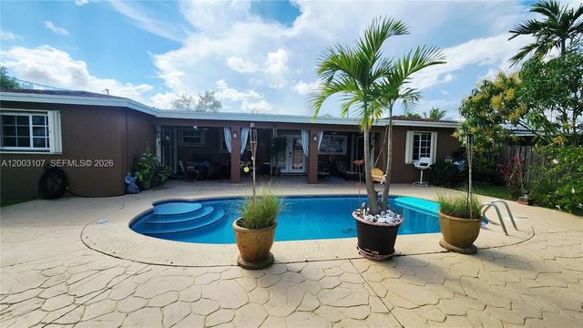 20301 SW 105th Ave, Cutler Bay, FL 33189