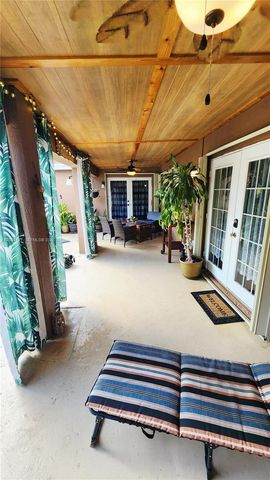 20301 SW 105th Ave, Cutler Bay, FL 33189