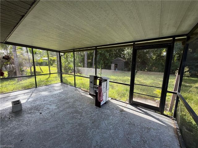 9500 Strike LN, Bonita Springs, FL 34135