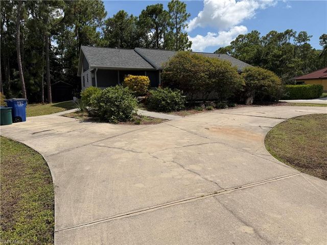 9500 Strike LN, Bonita Springs, FL 34135