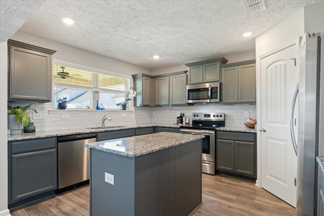 320 Longhorn Dr, Smyrna, TN 37167