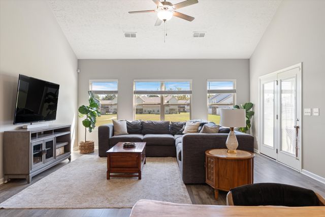 320 Longhorn Dr, Smyrna, TN 37167