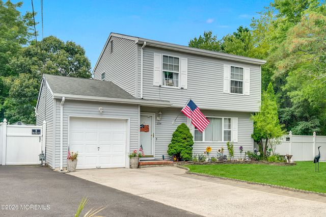 1254 Cattus Island Boulevard, Toms River, NJ 08753