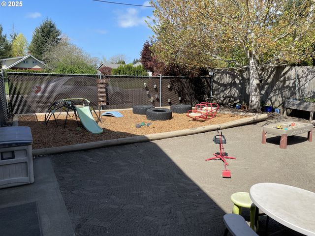 2213 E St, Washougal, WA 98671