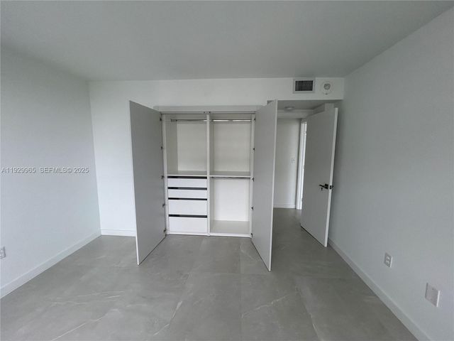 177 Ocean Lane Dr 715, Key Biscayne, FL 33149