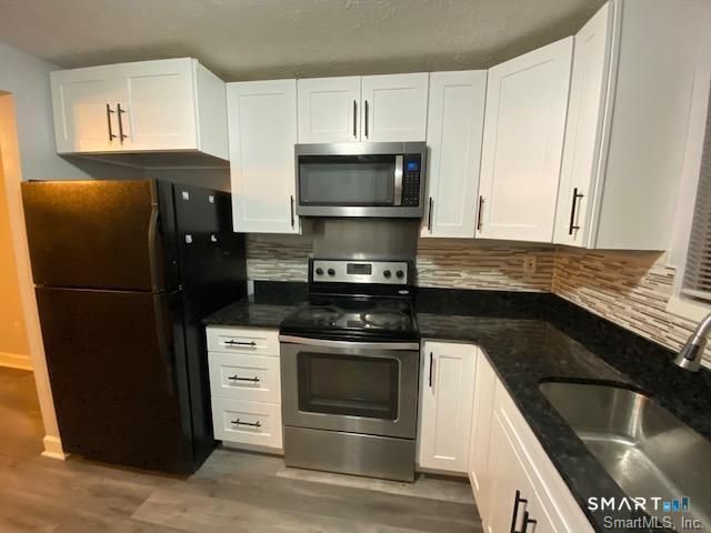 3 Amato Drive H, South Windsor, CT 06074