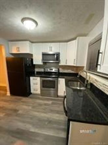 3 Amato Drive H, South Windsor, CT 06074