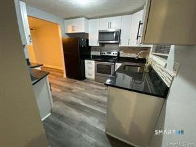 3 Amato Drive H, South Windsor, CT 06074