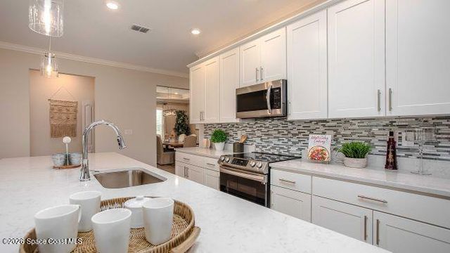 1366 Torgerson Road SE, Palm Bay, FL 32909
