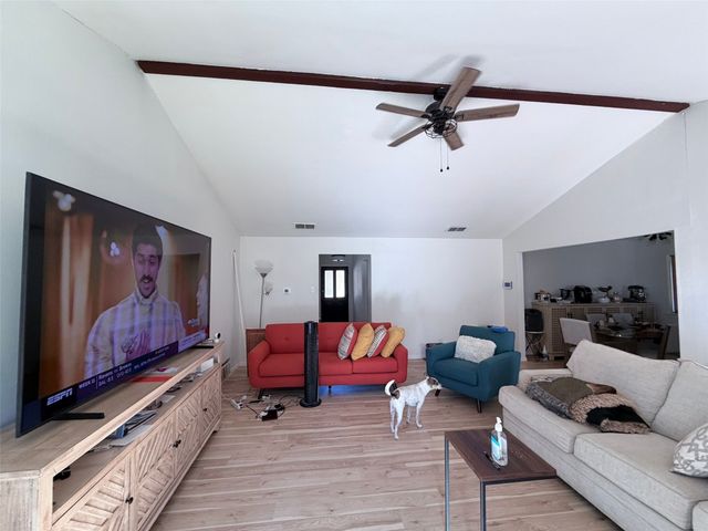 949 Meadowdale Circle, Garland, TX 75043