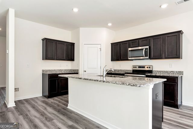 41 Sinclair Way, Monroe, GA 30655