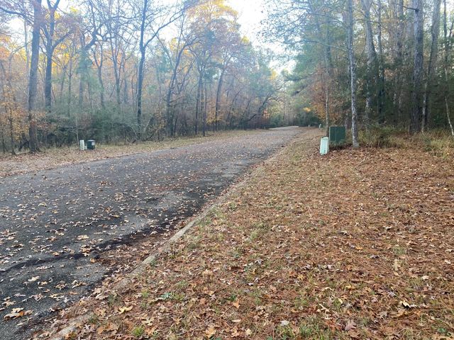 26721 E Pecan Circle, Huntsville, TX 77320