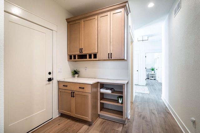 W274N6937 Pintail COURT, Lisbon, WI 53089