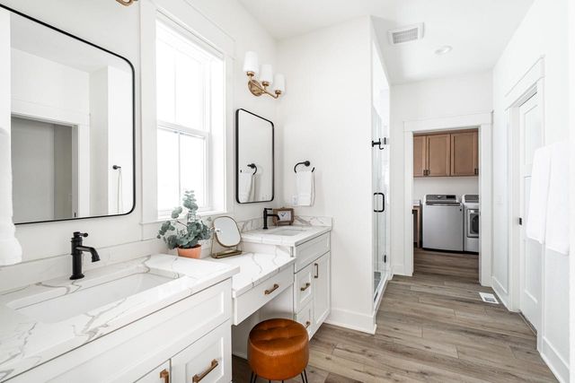 W274N6937 Pintail COURT, Lisbon, WI 53089